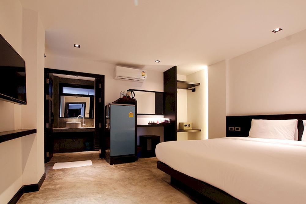 Islanda Boutique Hotel Patong Buitenkant foto