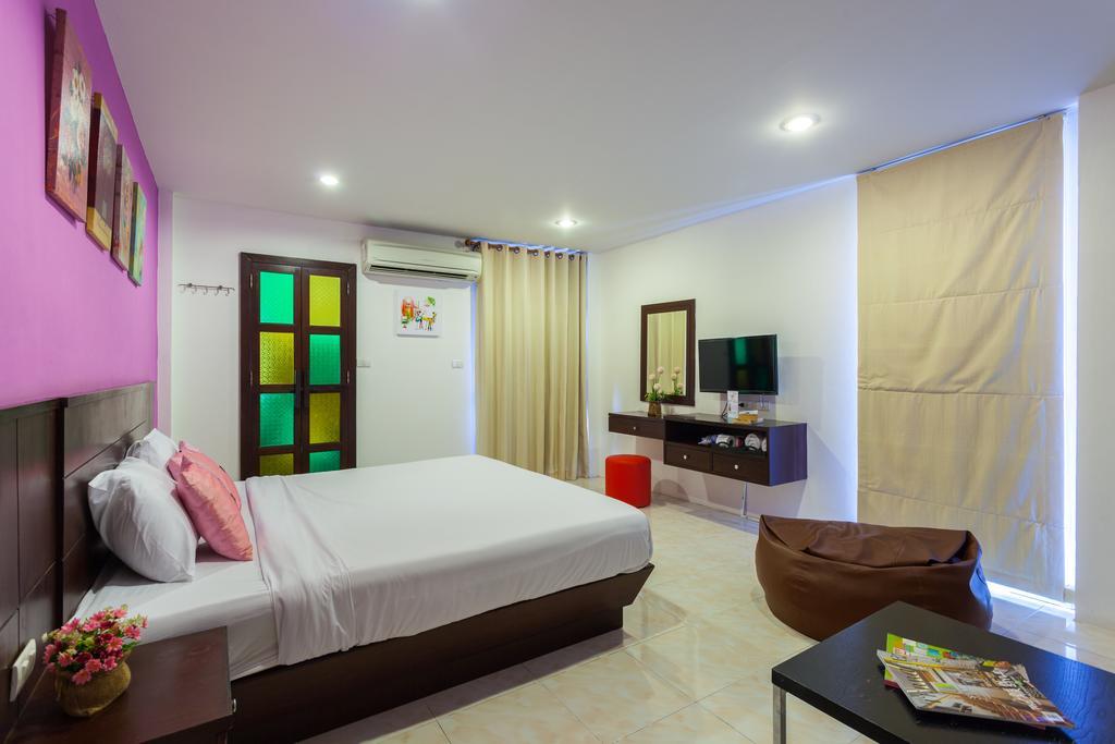 Islanda Boutique Hotel Patong Buitenkant foto
