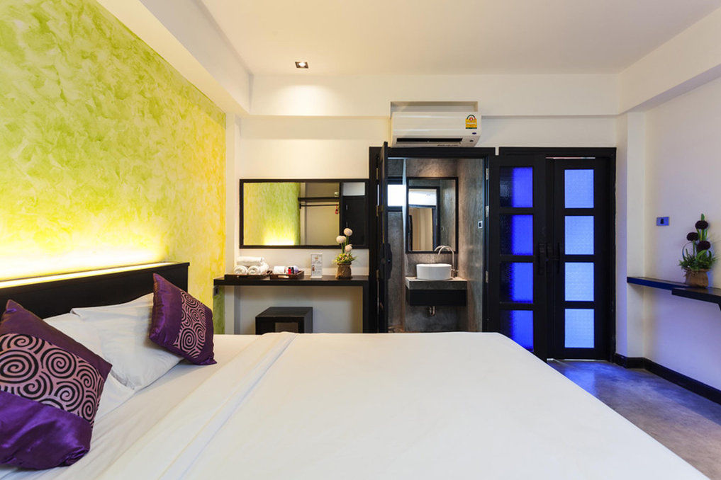 Islanda Boutique Hotel Patong Buitenkant foto