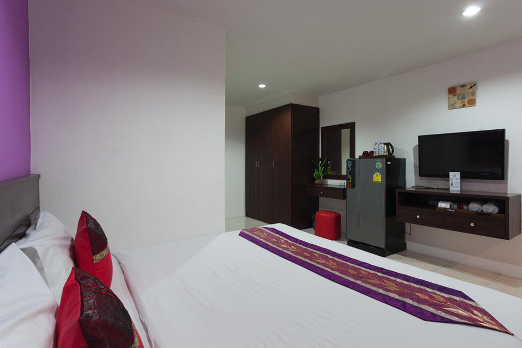 Islanda Boutique Hotel Patong Buitenkant foto