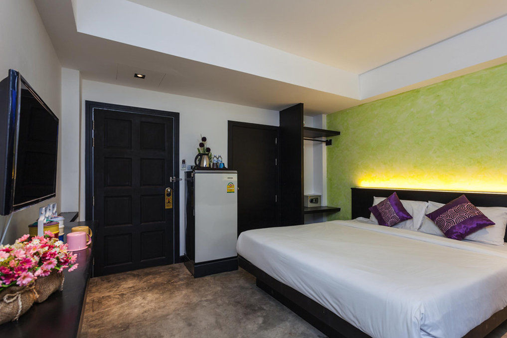 Islanda Boutique Hotel Patong Buitenkant foto