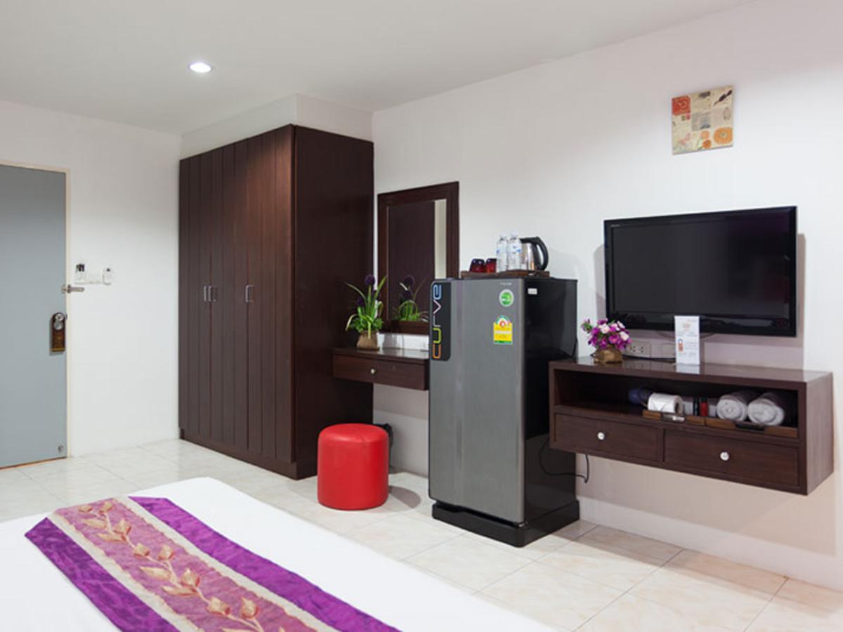 Islanda Boutique Hotel Patong Buitenkant foto