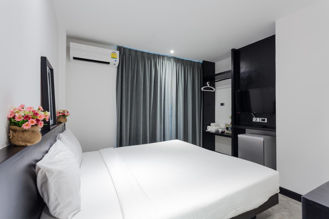 Islanda Boutique Hotel Patong Buitenkant foto
