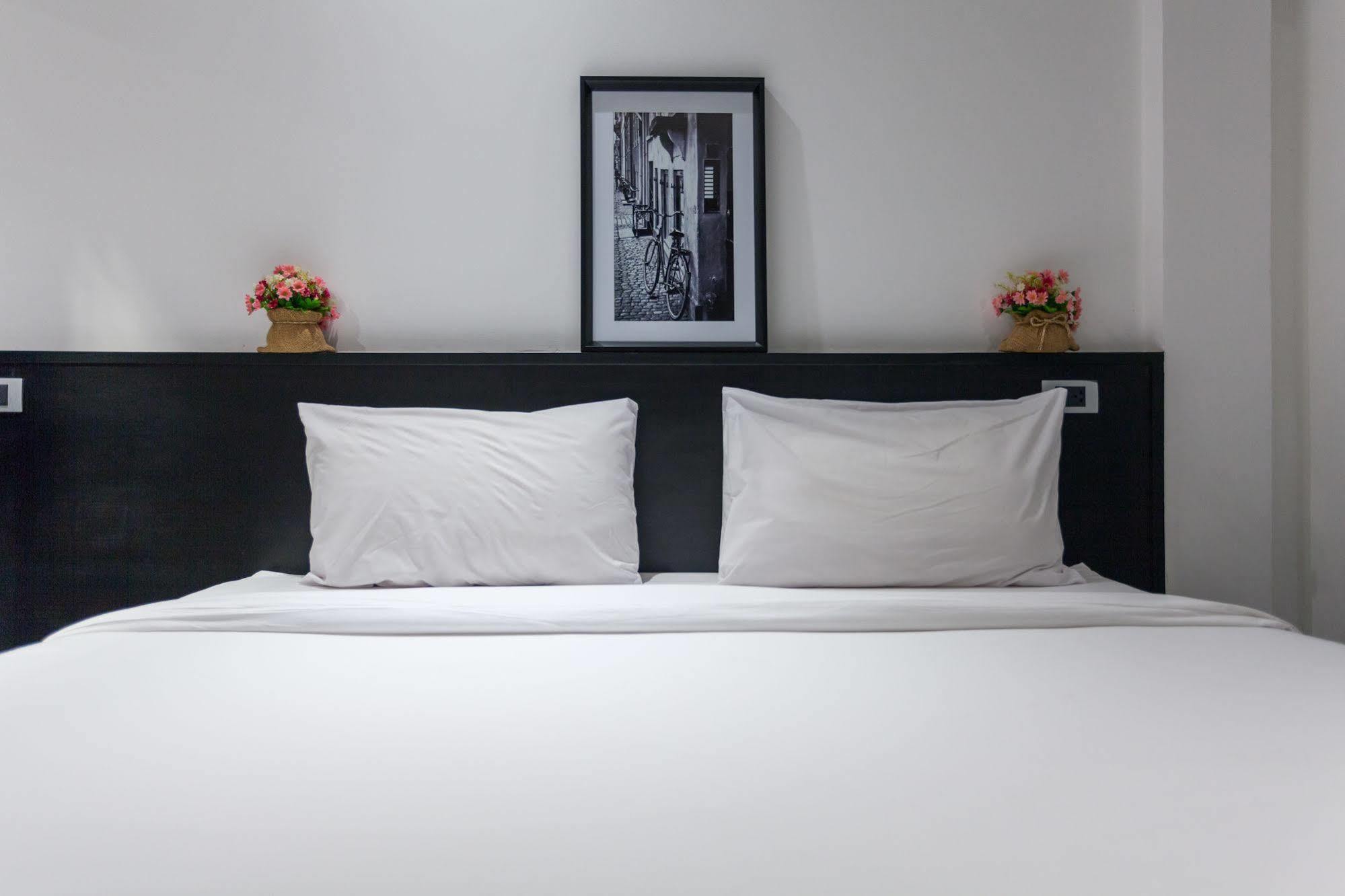 Islanda Boutique Hotel Patong Buitenkant foto