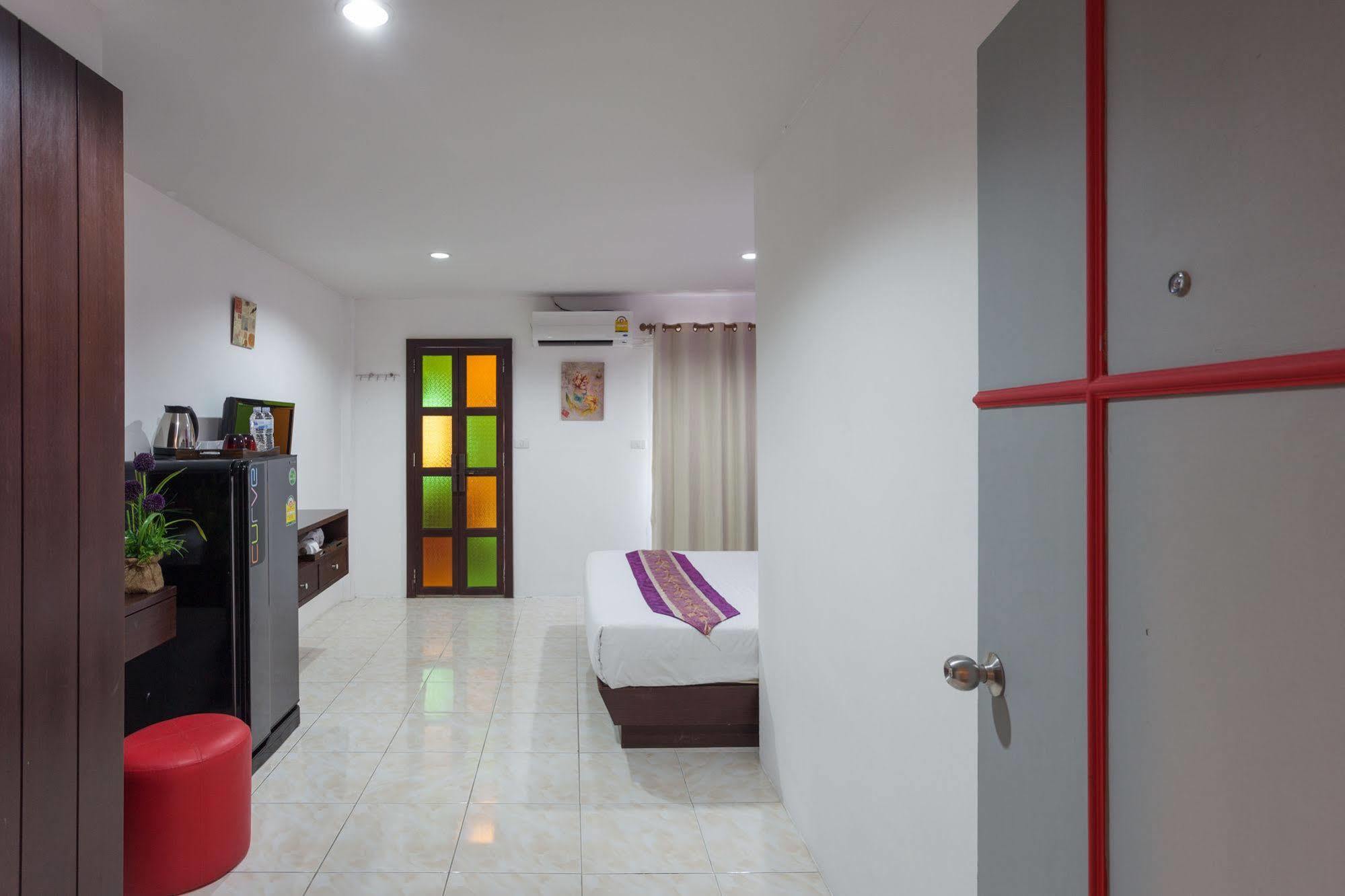 Islanda Boutique Hotel Patong Buitenkant foto